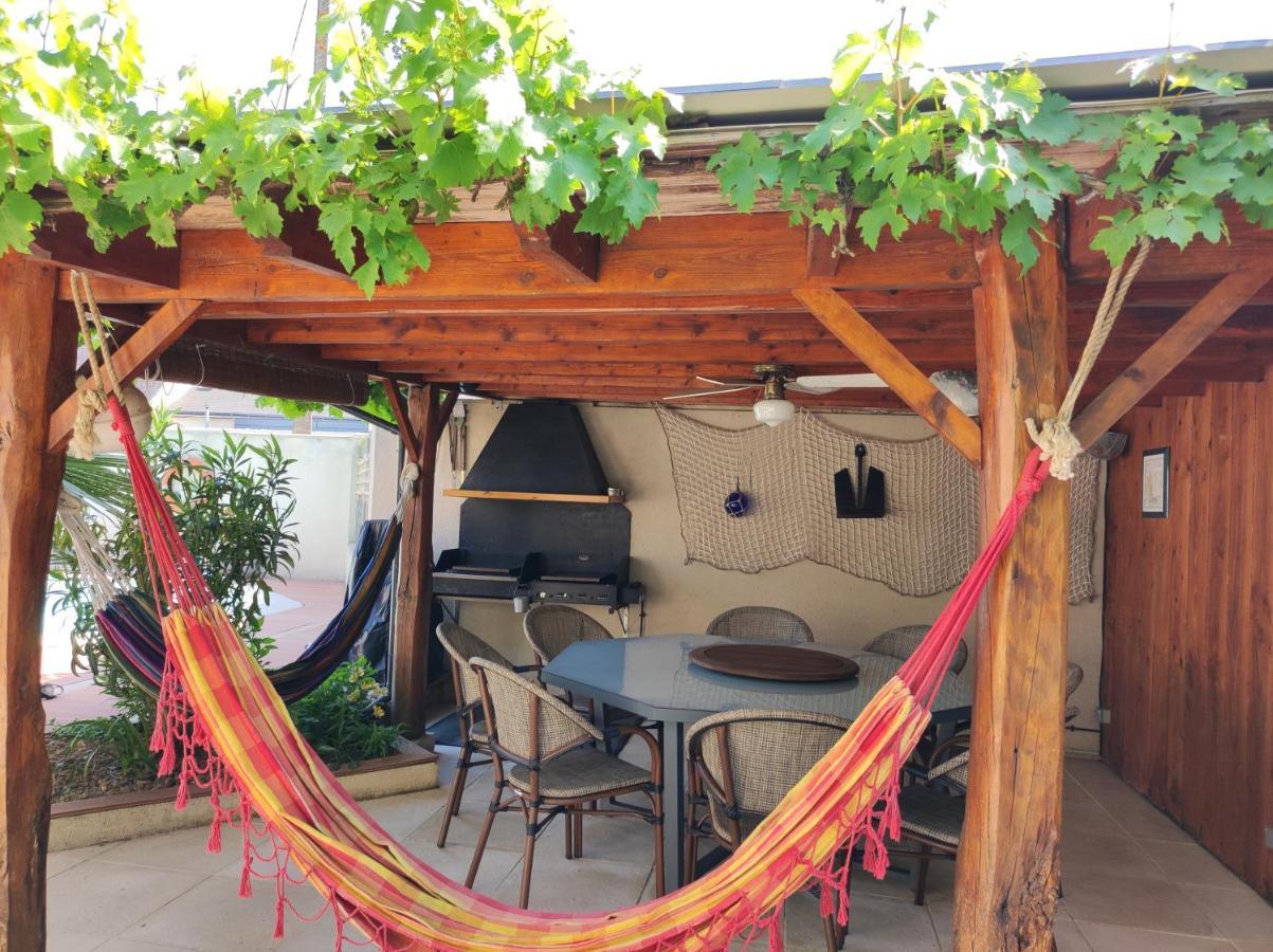 La Hautee Des Francs Veigne Exterior photo