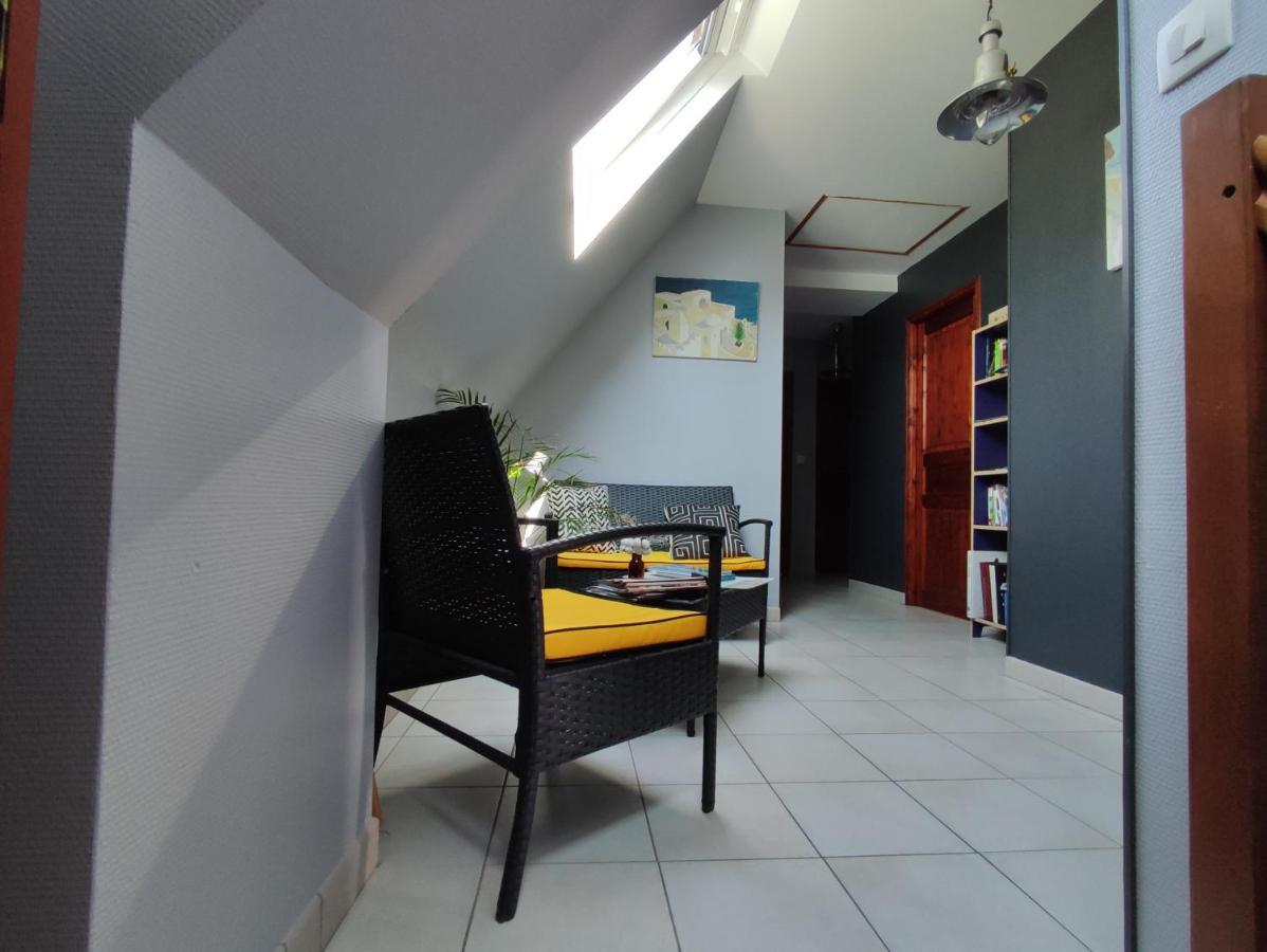 La Hautee Des Francs Veigne Exterior photo